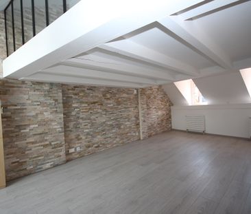 APPARTEMENT DUPLEX DE 3,5 PIÈCES AU CŒUR DE LA VIEILLE VILLE DE VEVEY - Foto 4
