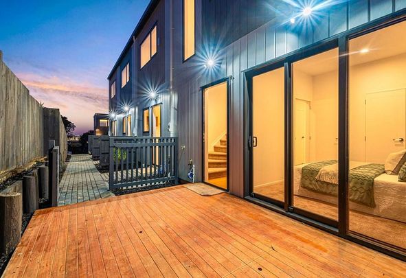 Pakuranga Heights - Nearly New 3Beds - Photo 1