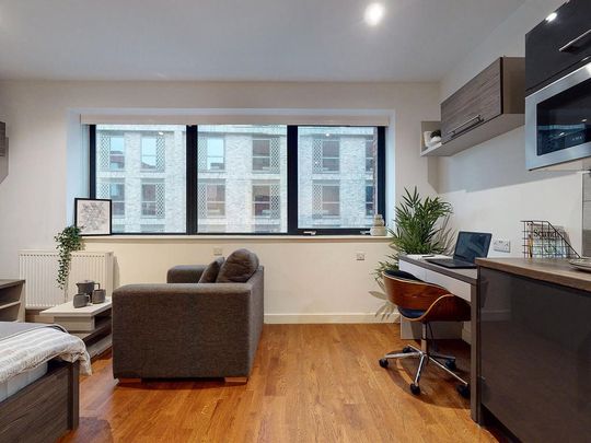 Studio to rent - Photo 1