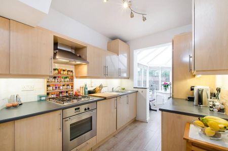 1 bedroom flat to rent - Photo 5