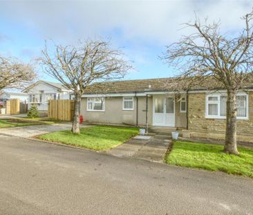 2 bedroom semi-detached bungalow to rent - Photo 6