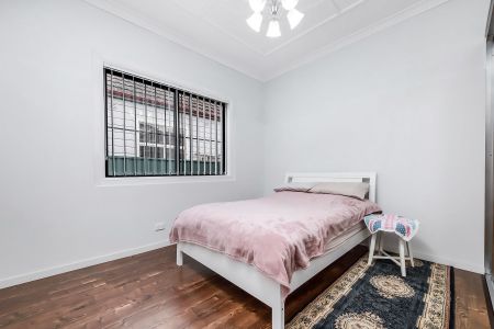 Experience the Perfect Blend of Comfort and Style at 23 Beatrice Street, Lidcombe NSW - Rent this Beautiful House Today! - Photo 3