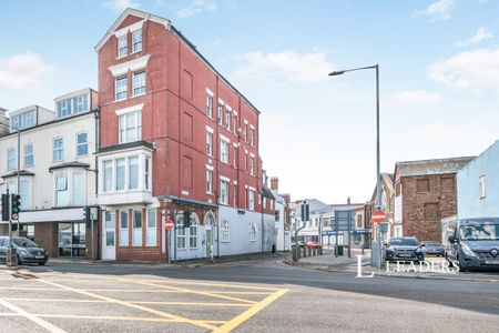 2 bedroom apartment to rent Suffolk Road, Lowestoft, Suffolk, NR32 - Photo 2