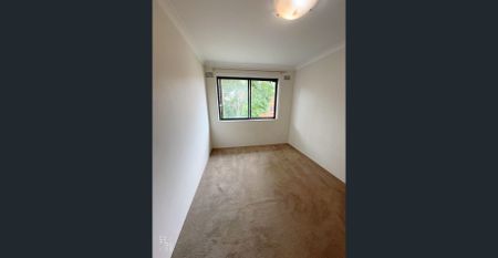Fully Furnished-Super convenient & affordable 3B1B! Closed to Restaurant, Supermarket, Bus Station, UNSW! BOOKING INSPECTION BEFORE ARRIVAL!!! - Photo 3