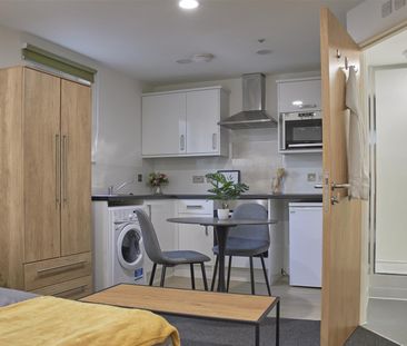 Whiteladies Road, Bristol - Photo 4