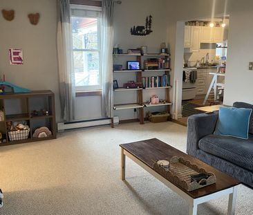 For Lease - 29 Hamilton Street, Kawartha Lakes, Ontario - Photo 2