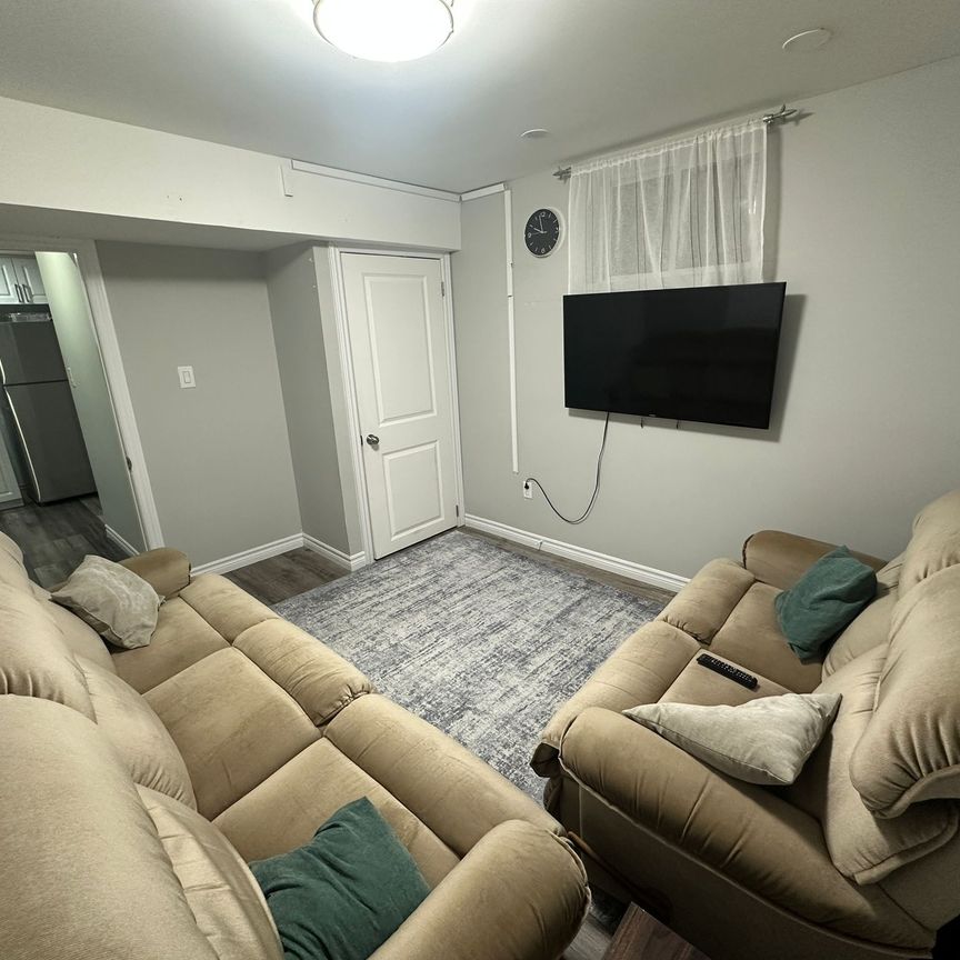 For Lease - 843 Brandenburg Boulevard, Waterloo, Ontario - Photo 1