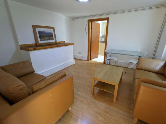 2 bedroom flat to rent - Photo 1