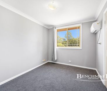 Double Story Family Home - Photo 2