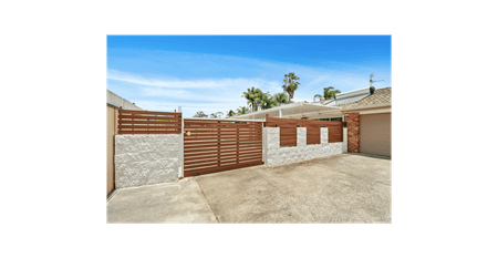 Modern 3-Bedroom Home in Prime Labrador Location - Photo 5