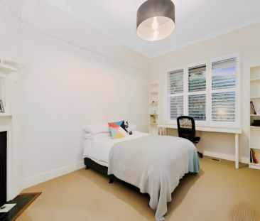 3 Bed, 2 Bath - Photo 5