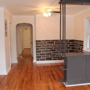 Rent:CenterTown 2bedroom Apt Nov1st - Photo 2