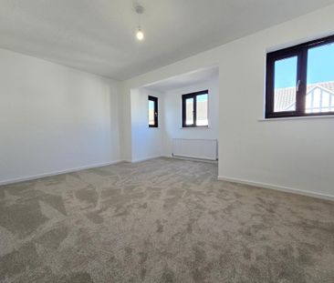 4 bedroom terraced house to rent - Photo 6