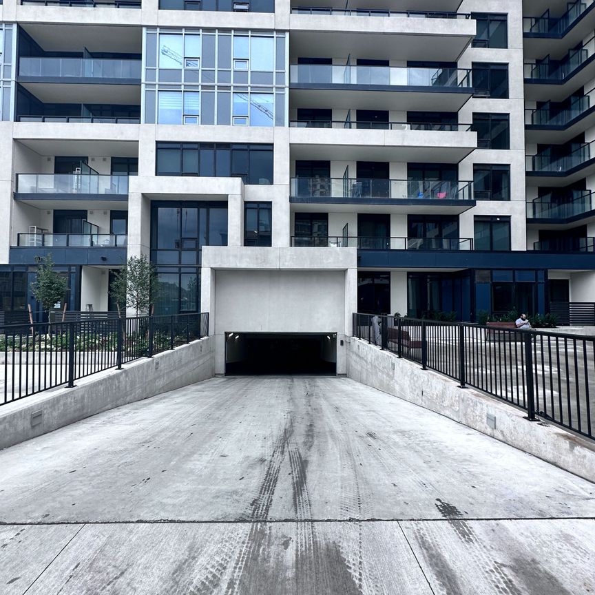 For Lease - 3200 William Coltson Avenue Unit# 727, Oakville, Ontario - Photo 1