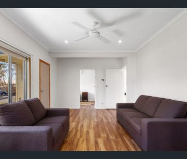 Space, Comfort & Character. Right Here in Traralgon. - Photo 2