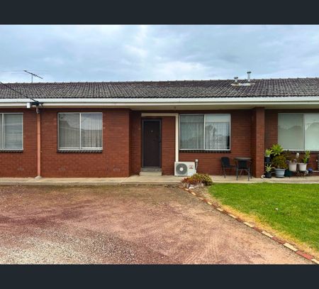 3/18A SCHUBERT CRESCENT, Wodonga, Vic 3690 - Photo 3