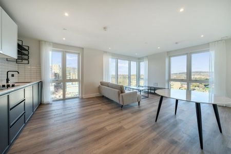 3 bedroom flat to rent - Photo 5