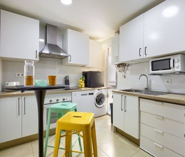 Calle de Sancho Dávila, Madrid, Community of Madrid 28028 - Photo 5