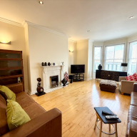 Absolutely stunning furnished, two double bedroom duplex penthouse apartment with roof terrace - Photo 1