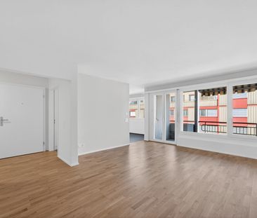 2.5 Zimmer, 82 m², 3. Stock - Photo 2