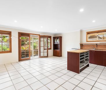 Open The Door to A Gardeners Dream - price reduced - Photo 5