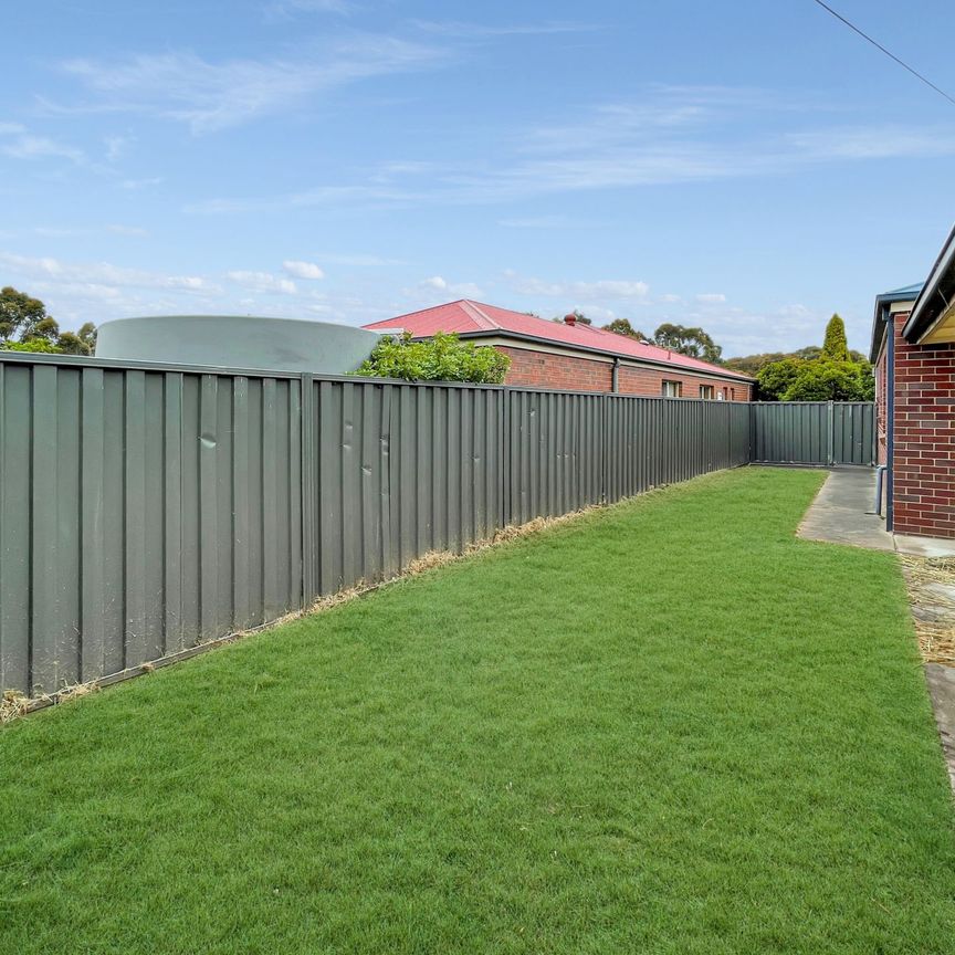 11 Recreation Road, Mount Clear - Photo 1