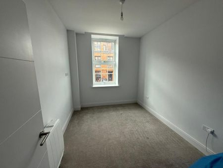 1 bedroom in a flat share to rent - Photo 4