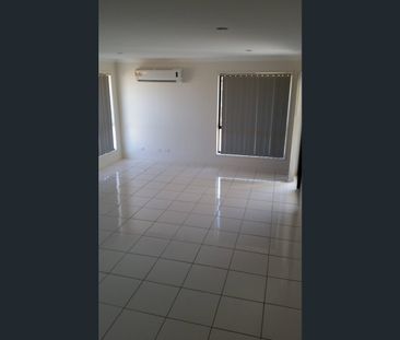 4 Dingle Court, Gracemere, Qld 4702 - Photo 1