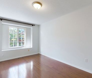 For Lease - 60 Cariglia Trail, Markham, Ontario - Photo 6