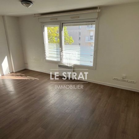 Location Appartement 1 pièce 22m² - Photo 4