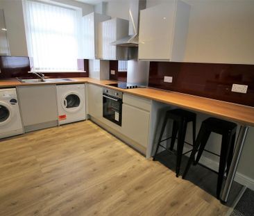 2 bedroom private hall to rent - Photo 6