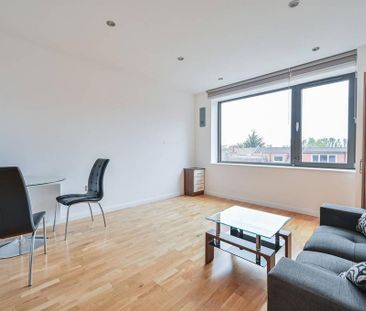 Studio to rent - Photo 6