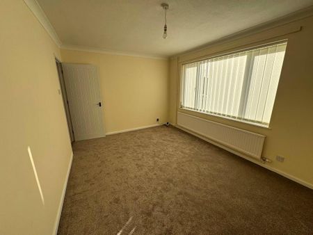 2 bedroom semi-detached house to rent - Photo 3