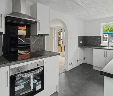 2 bedroom house to rent - Photo 1