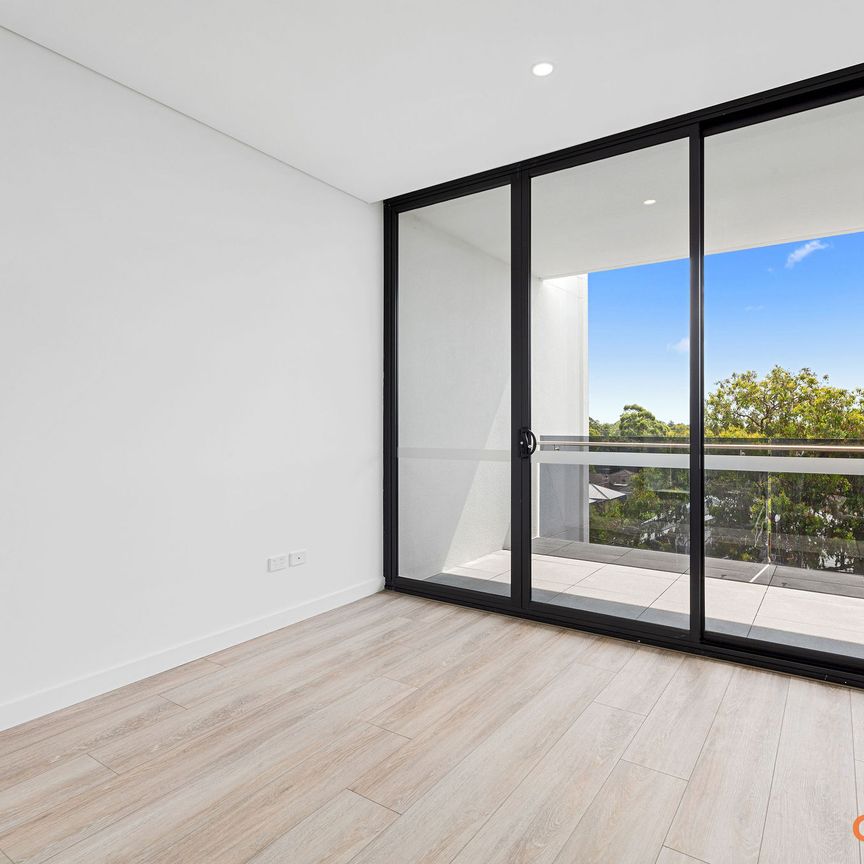 302/36 Clio Street - Photo 1