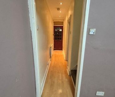 2 Bed Detached House, Willett Road, CR7 - Photo 3