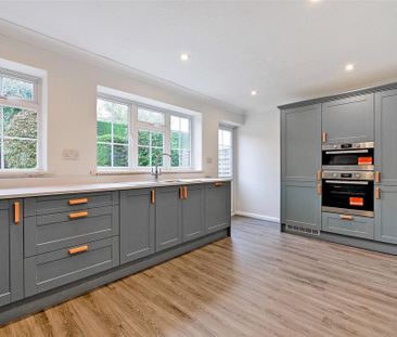 4 bedroom detached house to rent - Photo 6