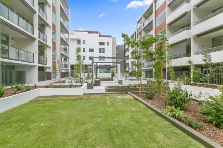 Stylish 1-Bedroom Apartment with Media Area in Lindfield Village - Photo 4