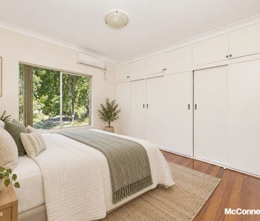 Spacious Family Home in Peaceful Blue Ribbon Location - Photo 2