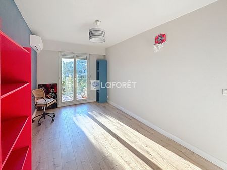 Apartment - Photo 3