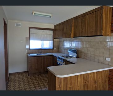 2/1 Maude Street, Shepparton, Vic 3630 - Photo 4