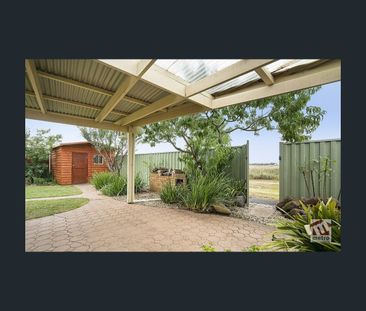 17 Hibiscus Ct, Altona Meadows, Vic 3028 - Photo 6
