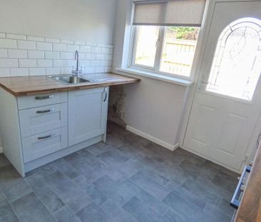 2 bed lower flat to rent in NE16 - Photo 4