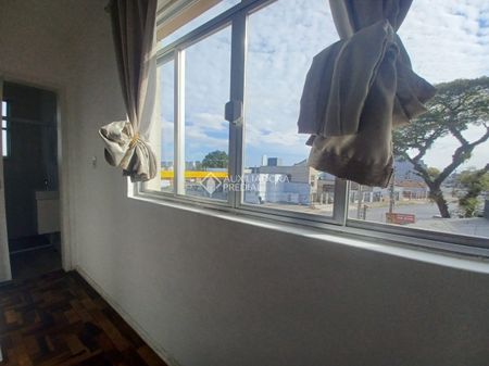 Apartamento com 1 quarto e 38m² para alugar em Harmonia, Canoas. - Photo 4