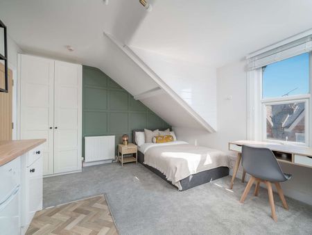Double Room with Kitchenette Available in Gillingham Room 5 - Photo 4