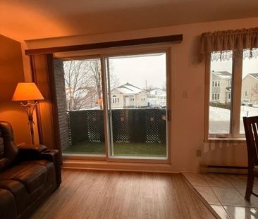 4 1/2 à louer - Photo 1