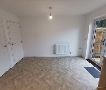 Scotts Road, Pentrecwyth, Swansea, SA1 7GD - Photo 4