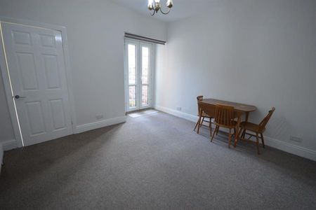 2 Bedroom End Terrace To Let - Photo 2