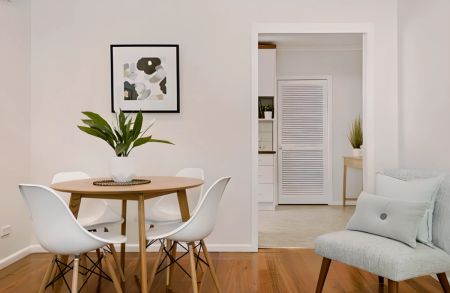 2 Bed, 1 Bath - Photo 2