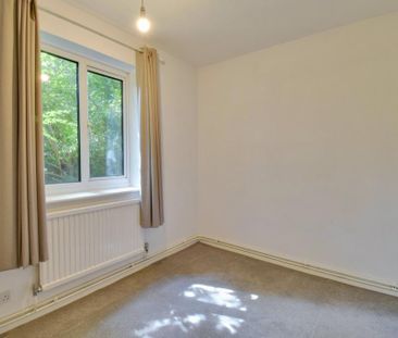 3 bedroom maisonette to rent - Photo 4